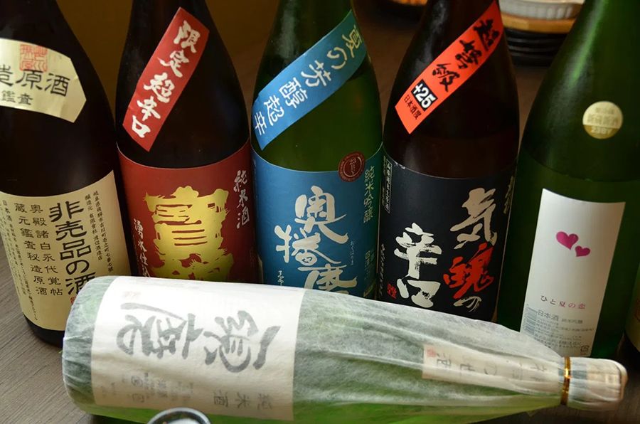 日本各地の銘酒を味わう